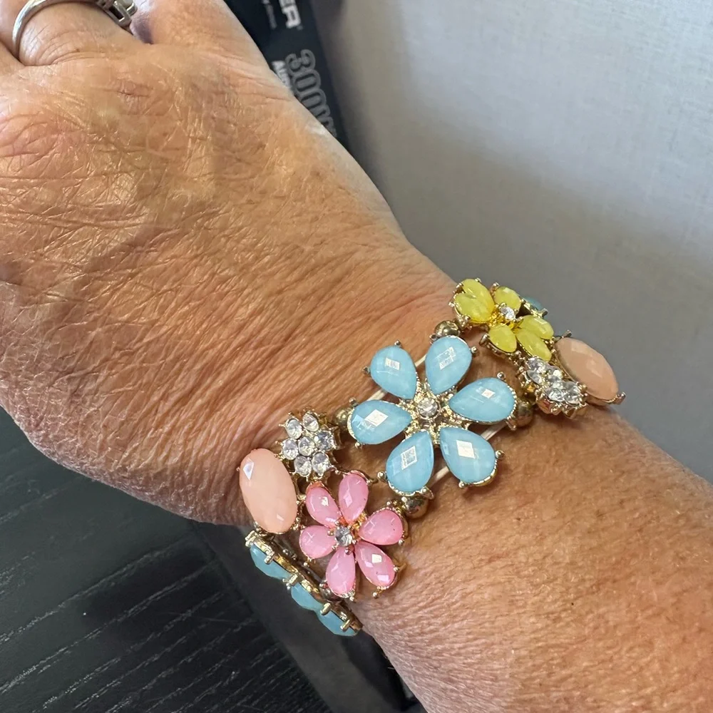 Pink and Blue Necklace and Bracelet, Elegant Jewelry - Picture 7 of 7